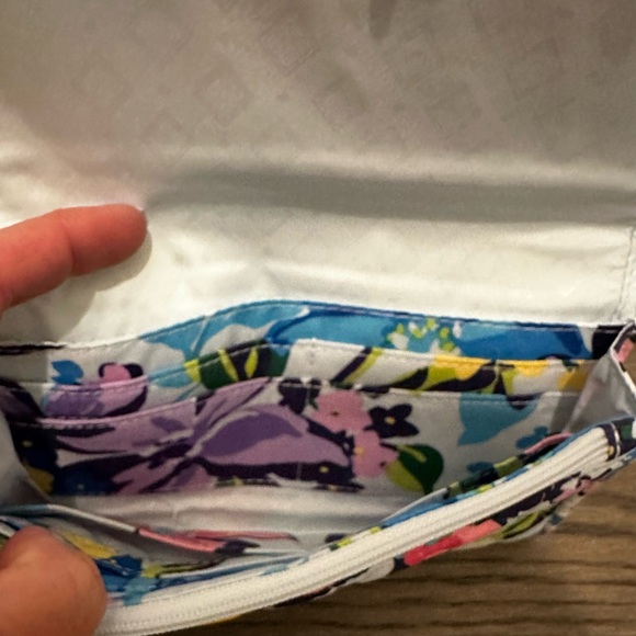 Vera Bradley Trimmed Wristlet NWT - Picture 8 of 11